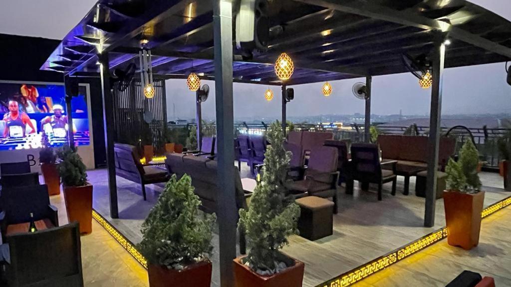 Wupa Phoenicia Suites מראה חיצוני תמונה