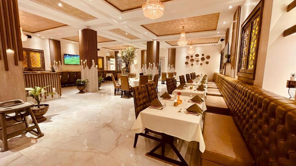 Wupa Phoenicia Suites מראה חיצוני תמונה